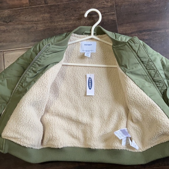 Kids old navy bomber jacket - Picture 2 of 2